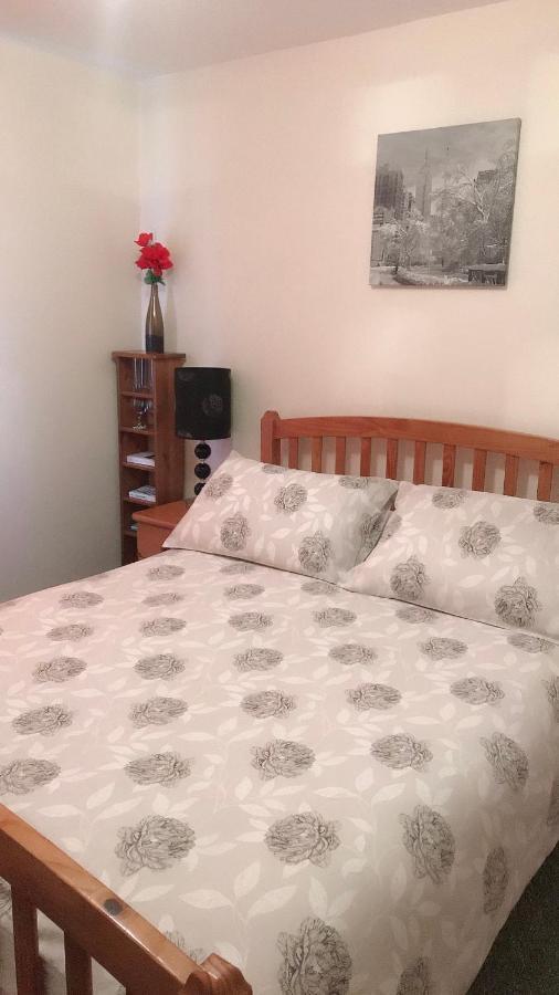 Bed & Breakfast Working Professionals In Aberdeen