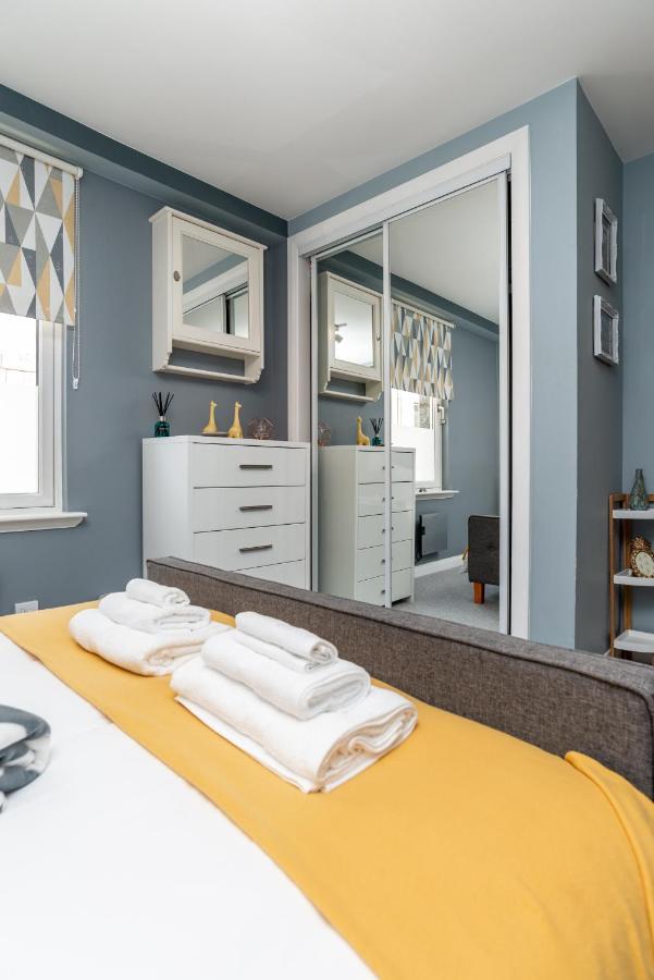 Historic Location, Private Parking, Ground Floor Luxury Flat Apartamento *