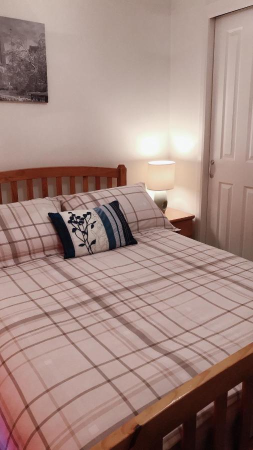 Bed & Breakfast Working Professionals In