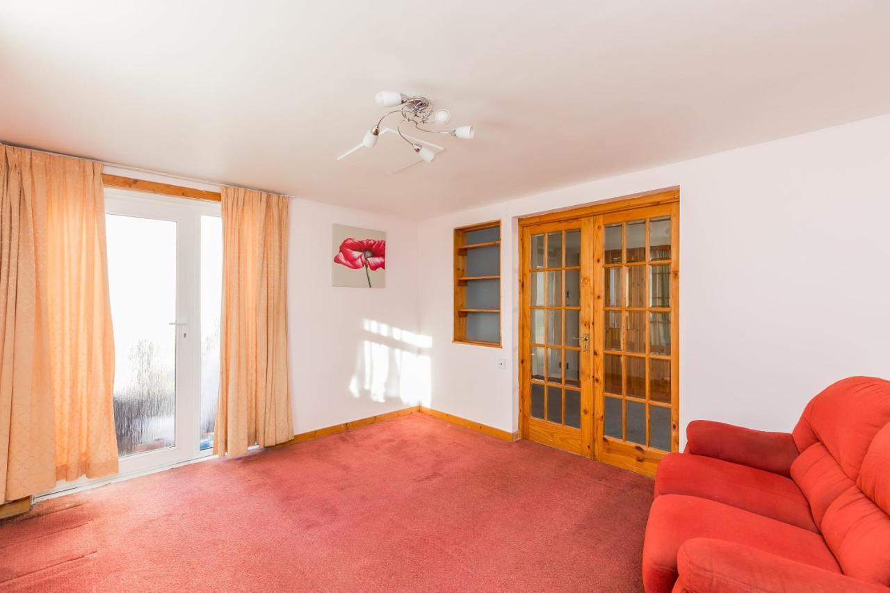 Stonegrange Guest house *