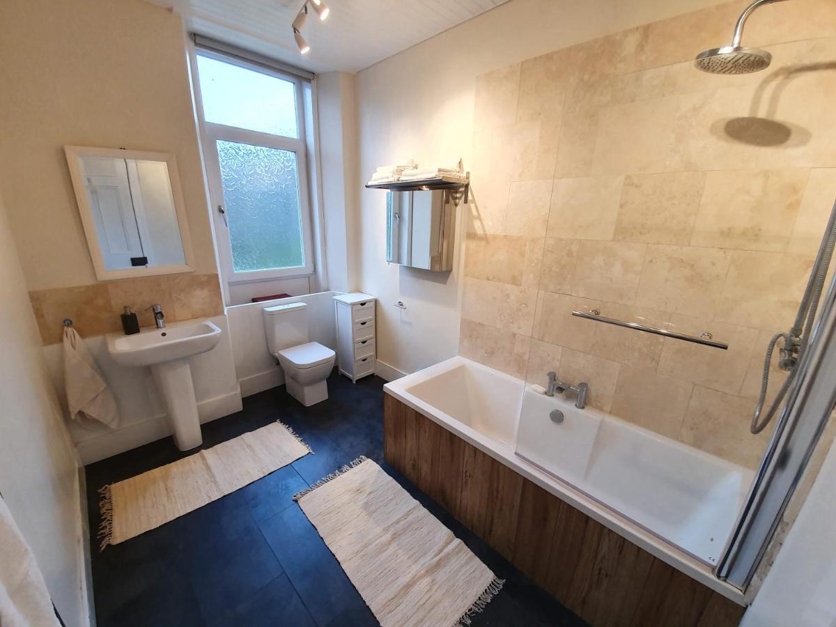 Townhouse 250 *