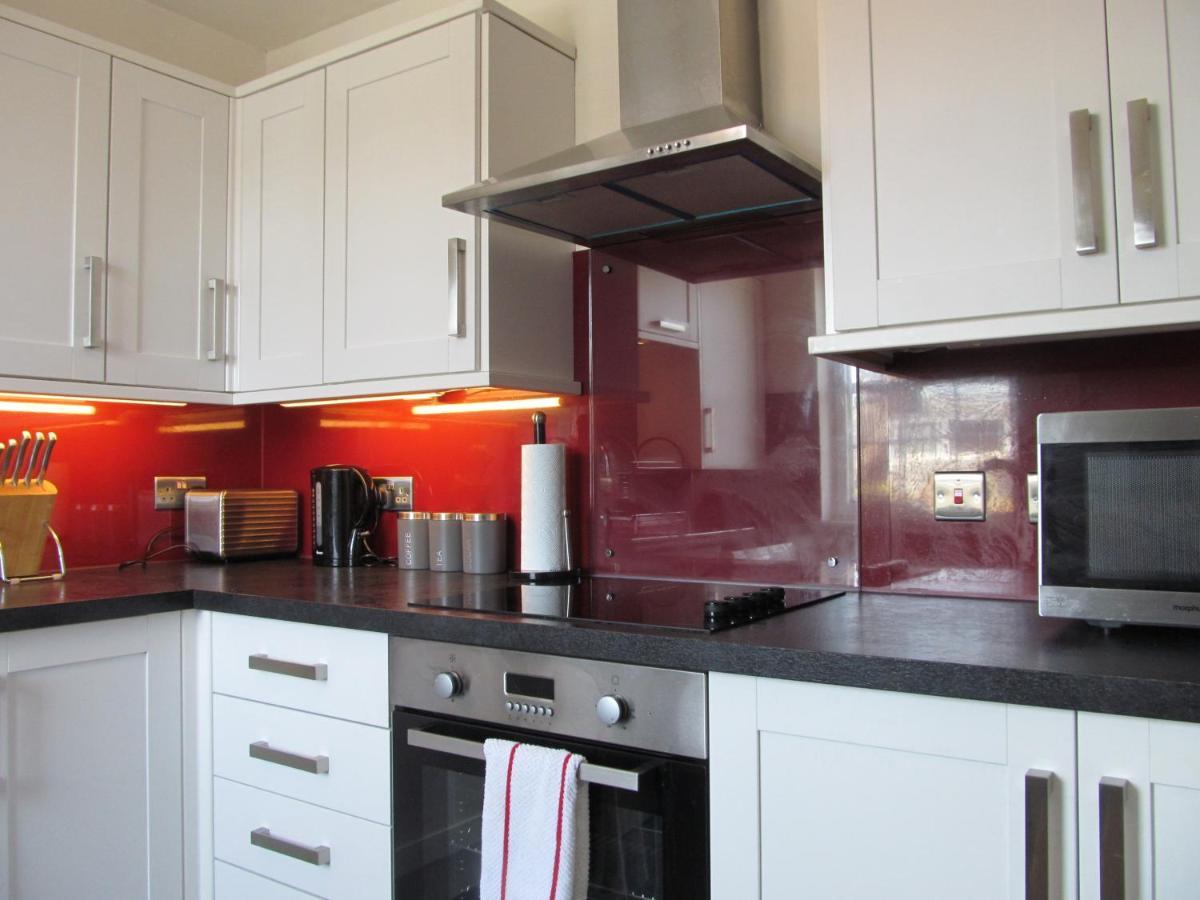 The Granite - Modern Centre Apartment Aberdeen