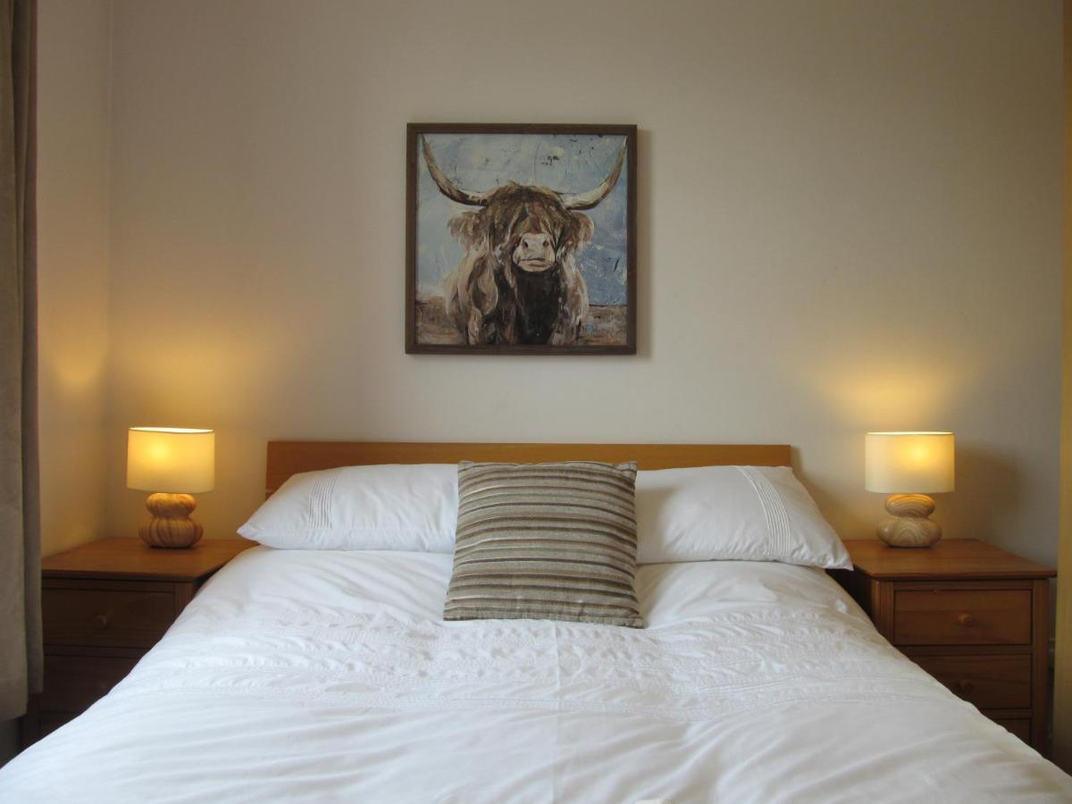 The Granite - Modern Centre Apartment Aberdeen