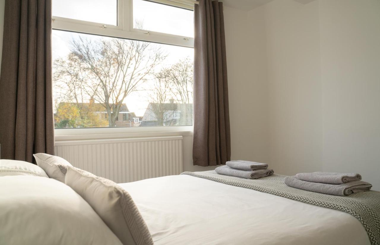 Holiday home Dwellcome Aberdeen: 5-bedroom Garden House With Fast Wi-fi *