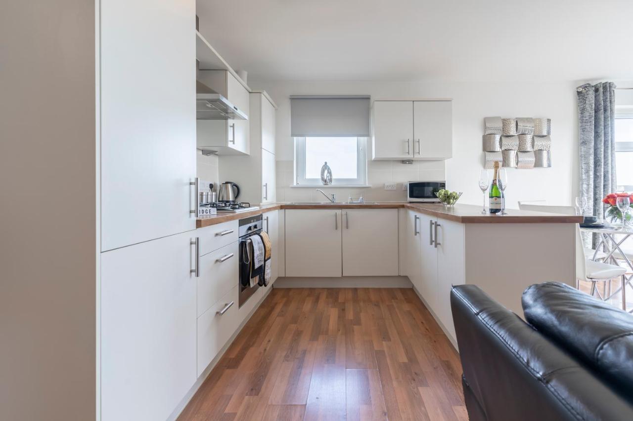 Parkhill Luxury Serviced - Hilton Campus Apartment *