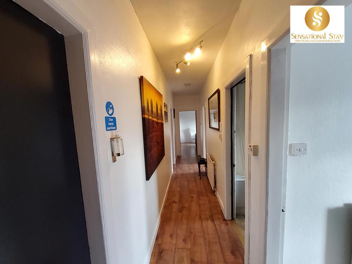 Apartment Sensational Stay: 4-bedroom With Wi-fi & Netflix In *