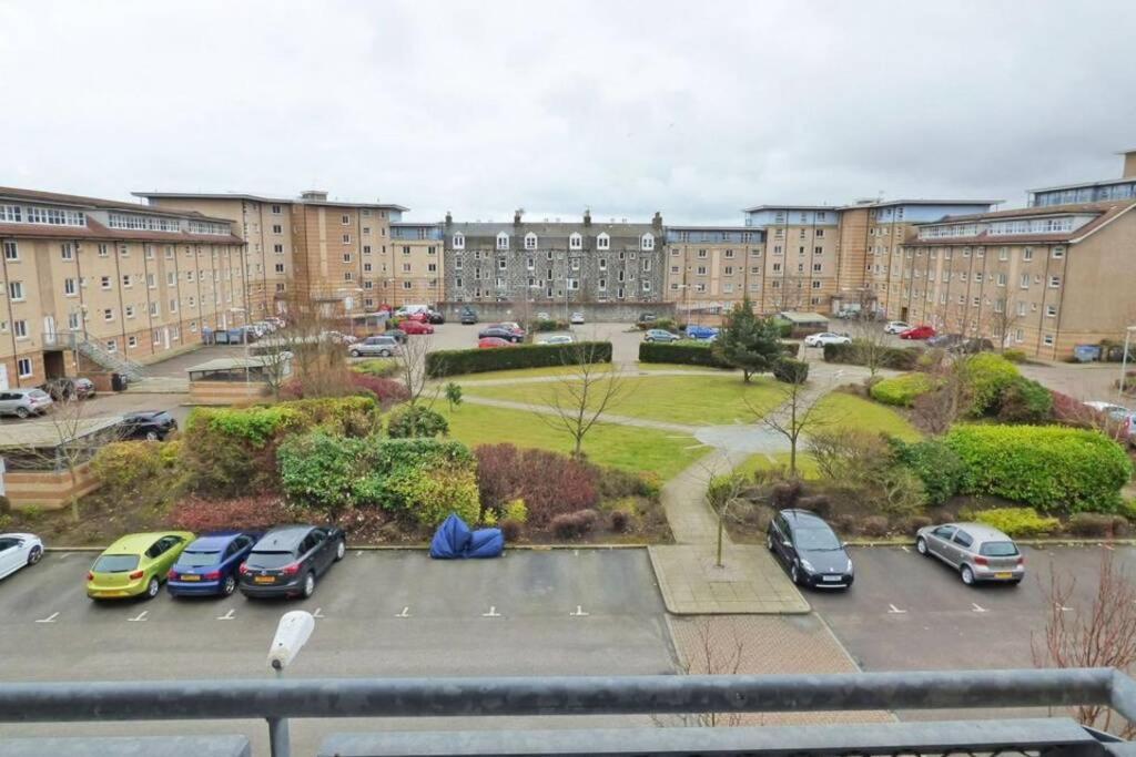 Comfortable, Self Contained 2 Double Beds Town Near Pittodrie Stadium