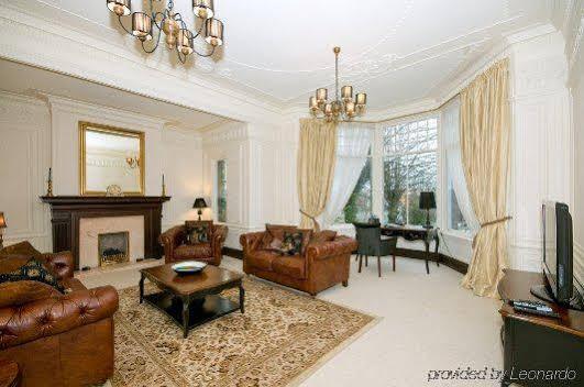 Oakhill 5*