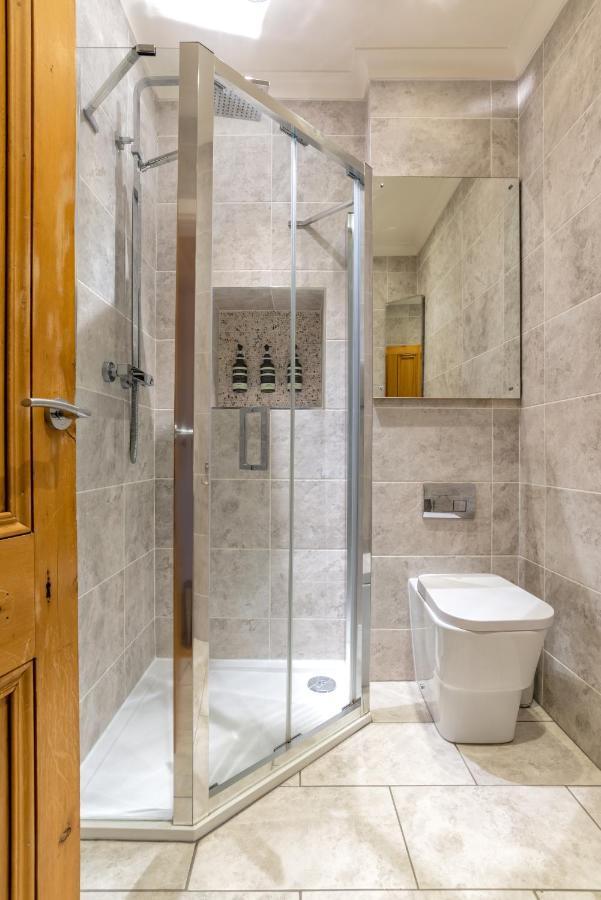 Holburn Apartment *