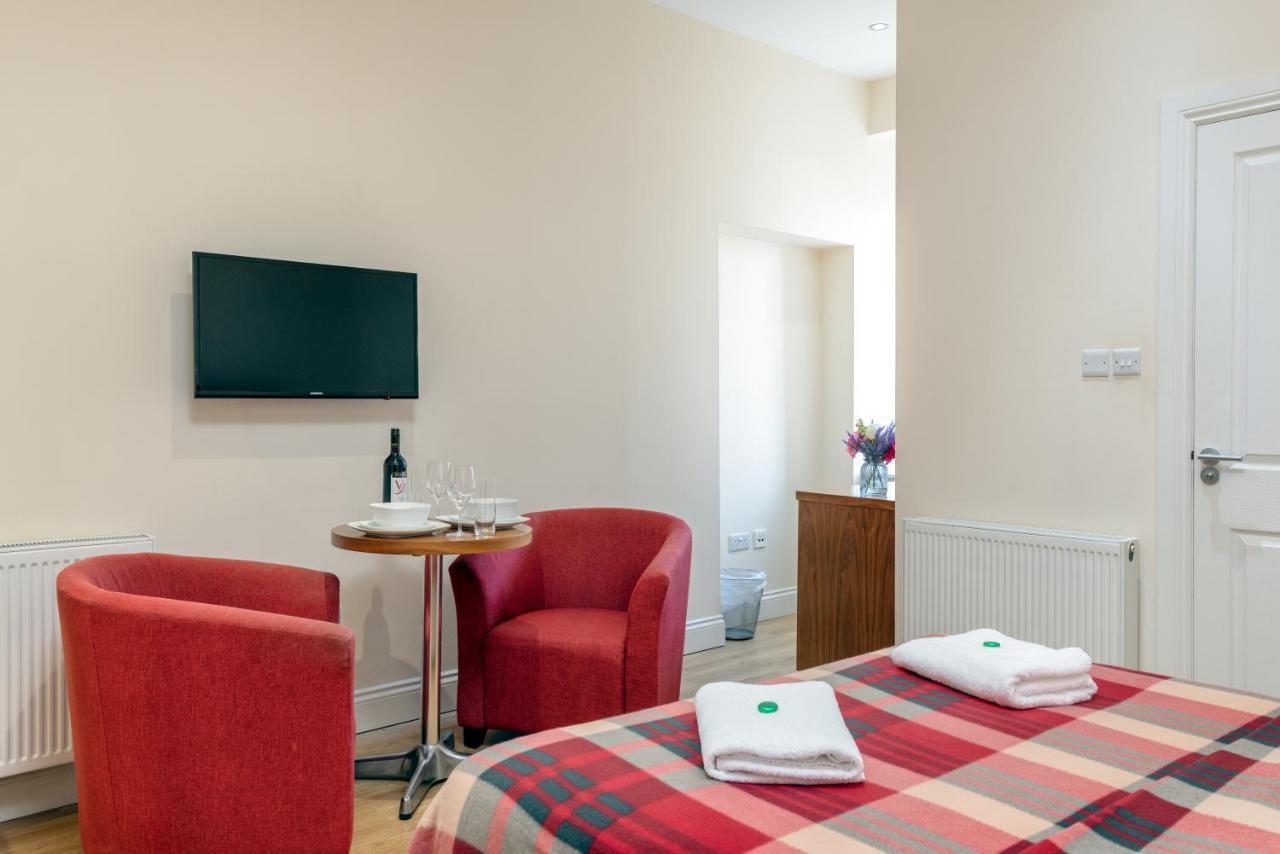 Victoria Court -