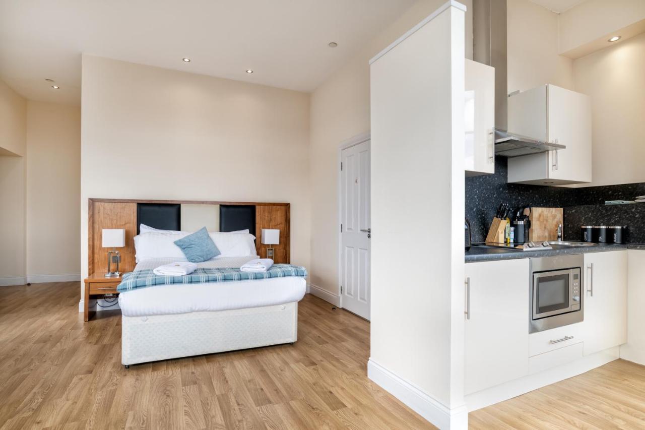 Victoria Court -