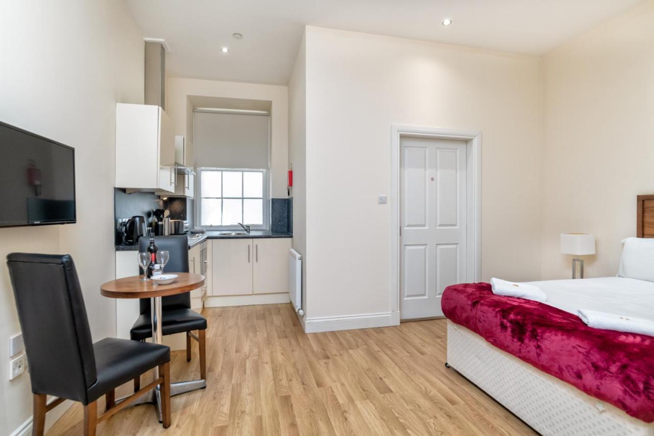 Victoria Court - Aberdeen