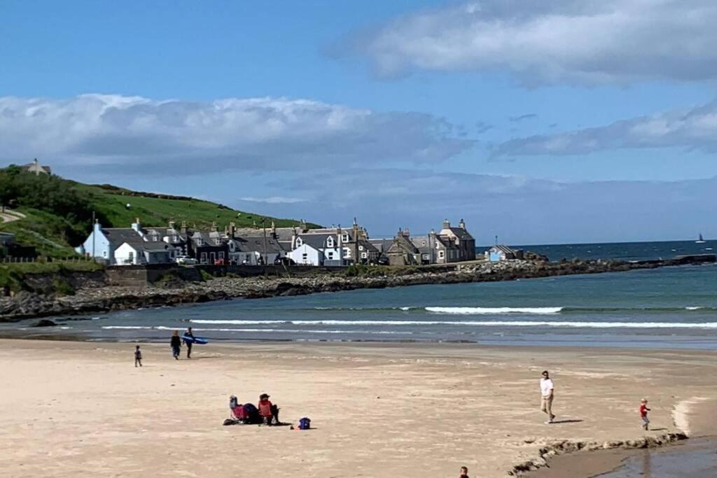 Spacious 2 Bedroom In Apartment Aberdeen