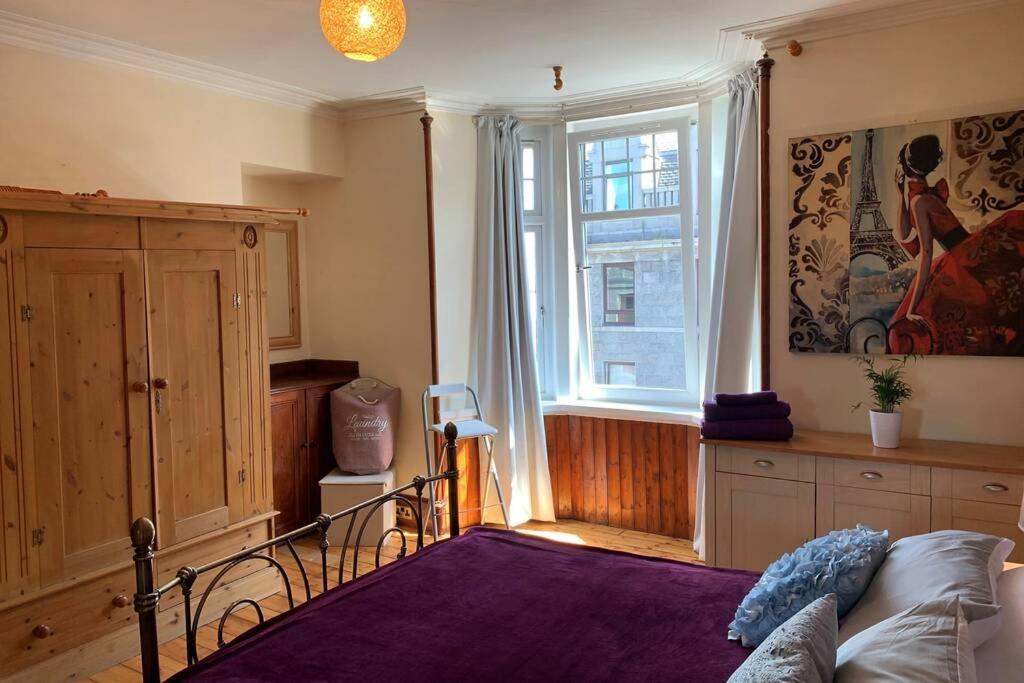 Spacious 2 Bedroom In * Aberdeen