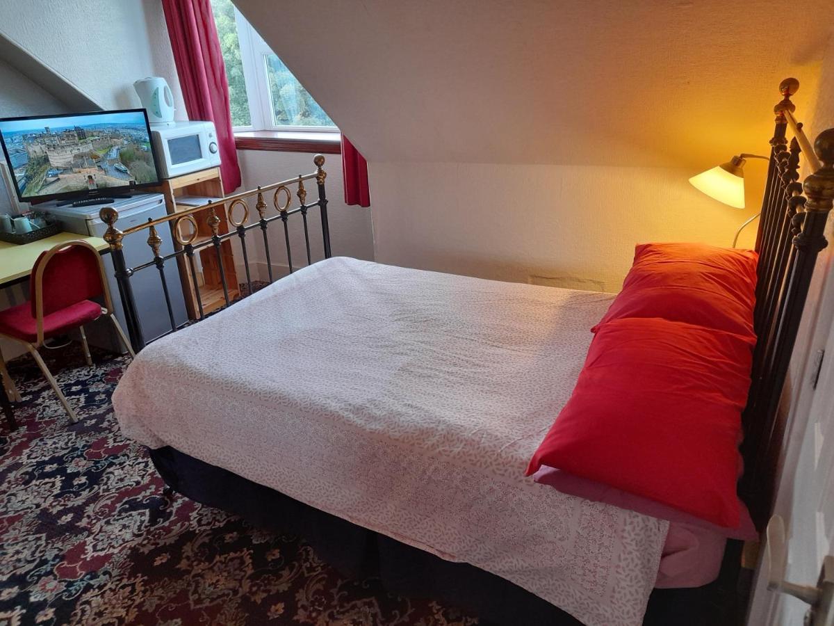 Abacus Central Guest house 3*