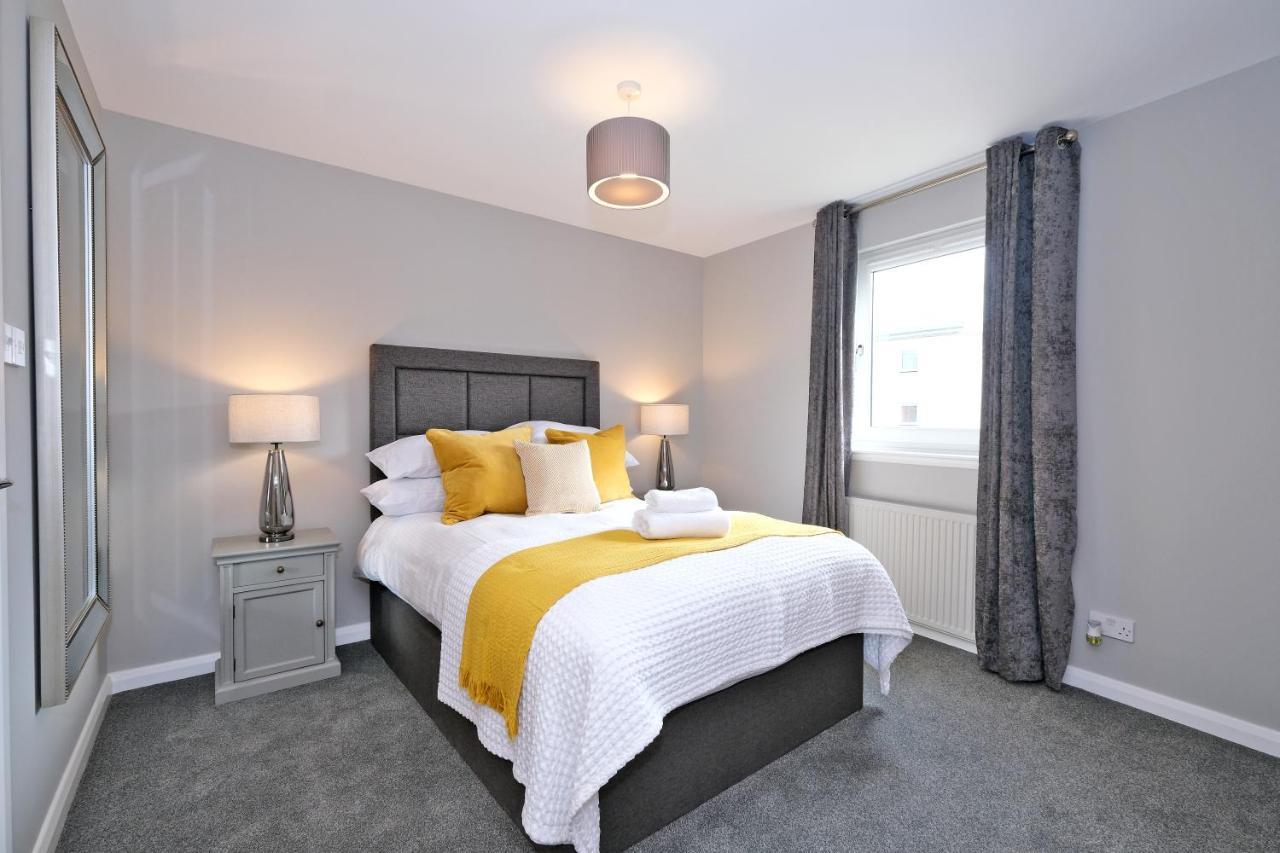 Bright And Spacious With A Balcony And Views Aparthotel Aberdeen