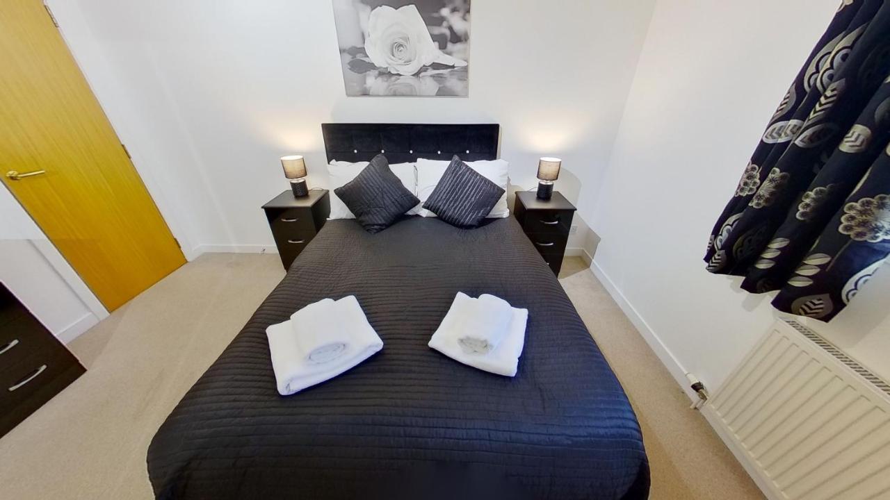 Apartment Orangeapartments Riverside Drive,5 Minutes From Centre