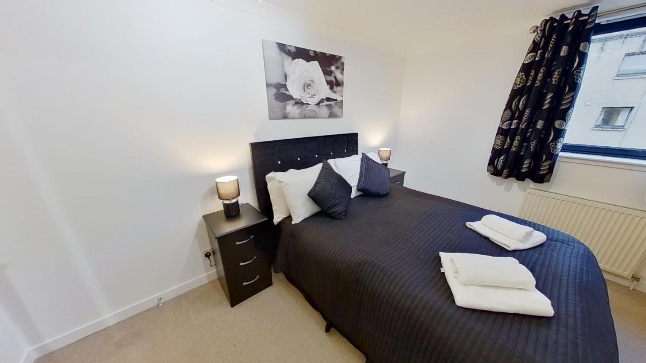 Apartment Orangeapartments Riverside Drive,5 Minutes From Centre