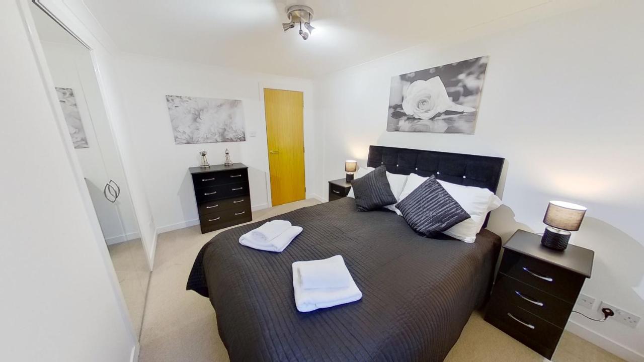 Apartment Orangeapartments Riverside Drive,5 Minutes From Centre