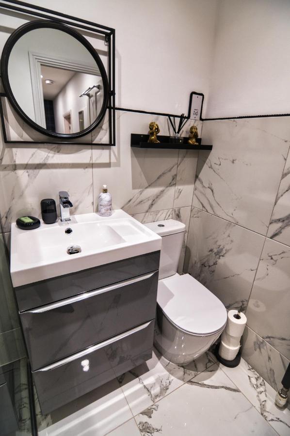 Modern & Cosy In The Heart Of The Historic Old Town Of Aberdeen, Free Wifi, Free Parking Apartment Aberdeen