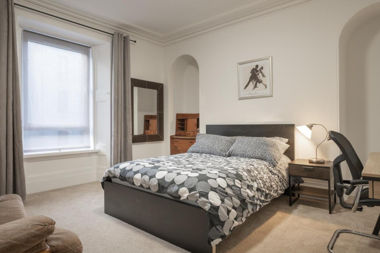 Hutch 2 Bed Apartment