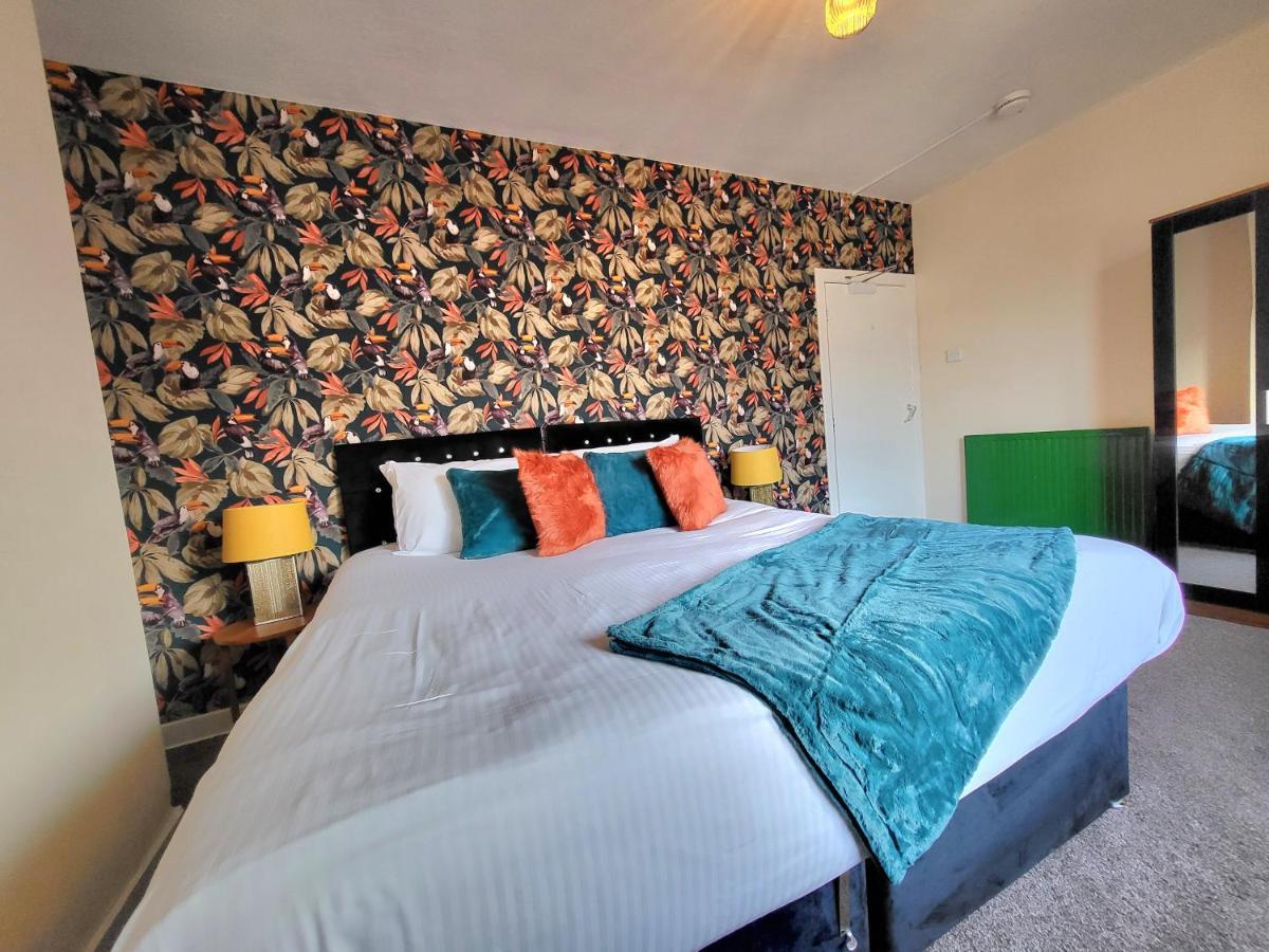 Apartment 3 Bedroom Aprtmt At Sensational Serviced Aberdeen- Froghall Avenue Aberdeen
