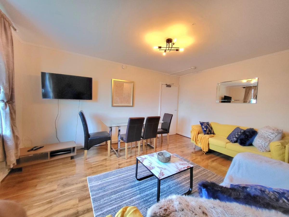 3 Bedroom Aprtmt At Sensational Serviced Aberdeen- Froghall Avenue Apartment Aberdeen