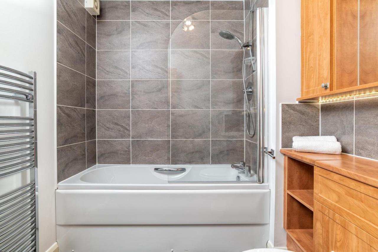 Apartment Executive Apartment, Free Parking, West End