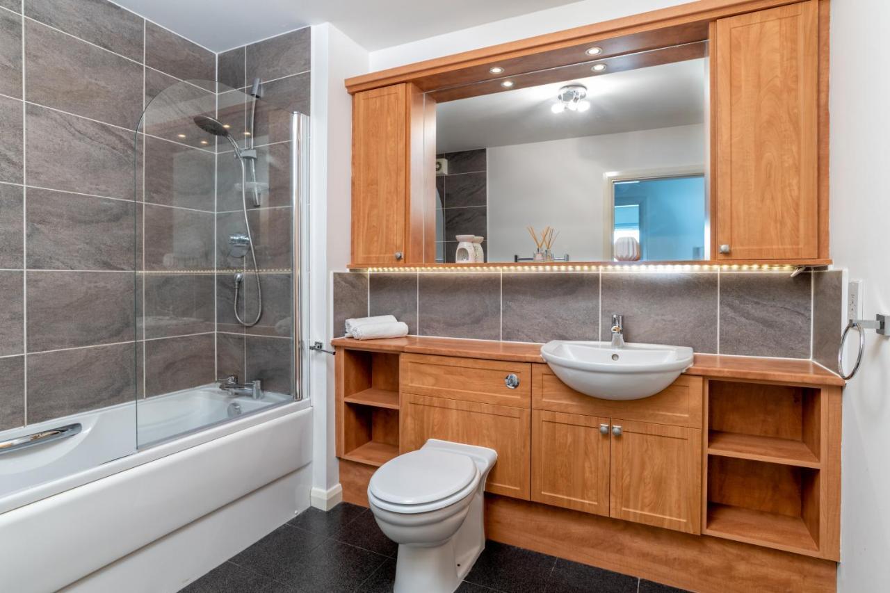Executive Apartment, Free Parking, West End
