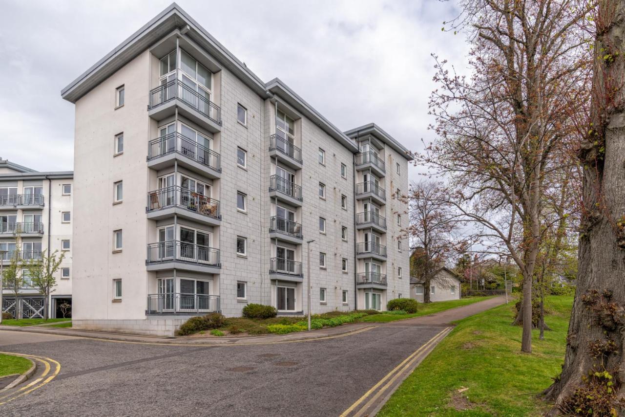 Executive Apartment, Free Parking, West End Apartment Aberdeen