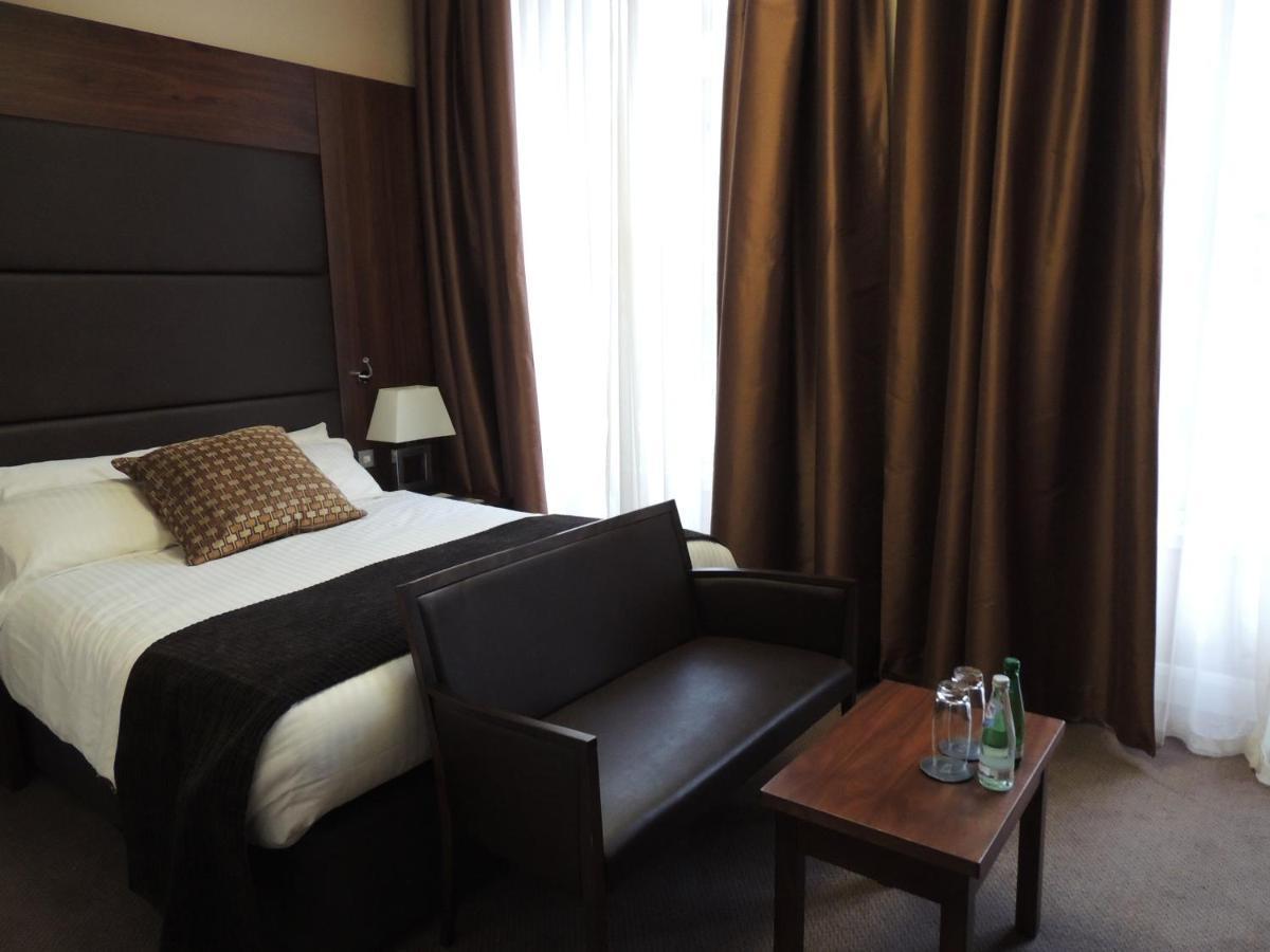 Hotel Rox By Compass Hospitality 4*