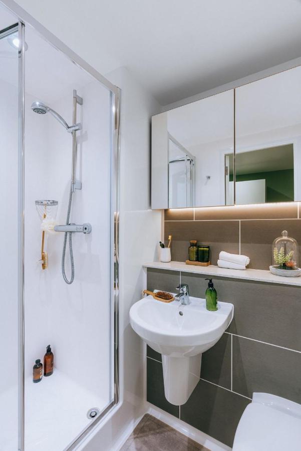 Chic And At The Point In Apartment