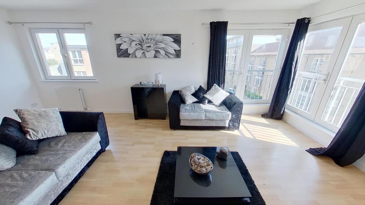 Apartment Orange Bothwell Road