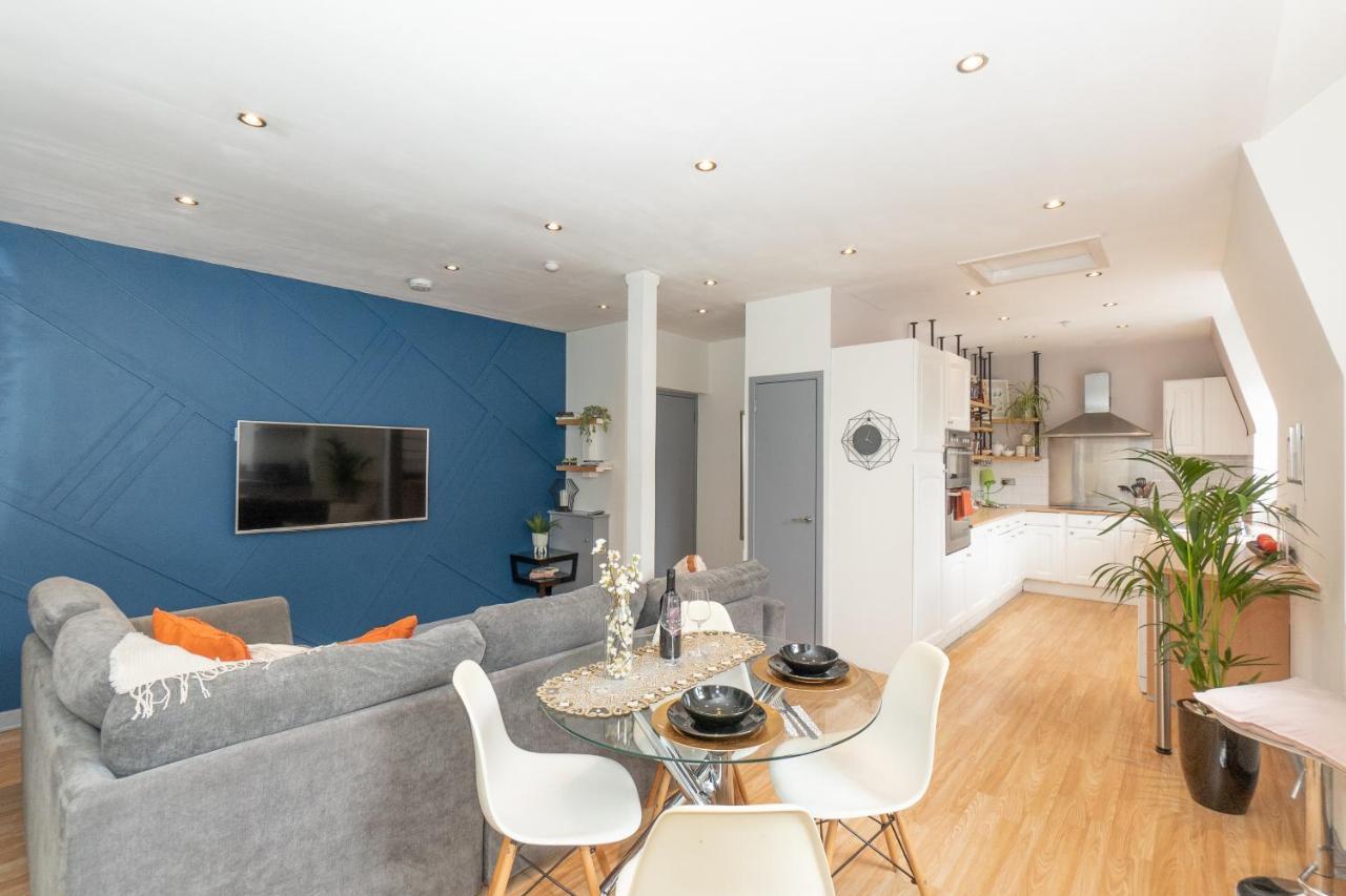 Vibrant Centre Living Apartment Aberdeen