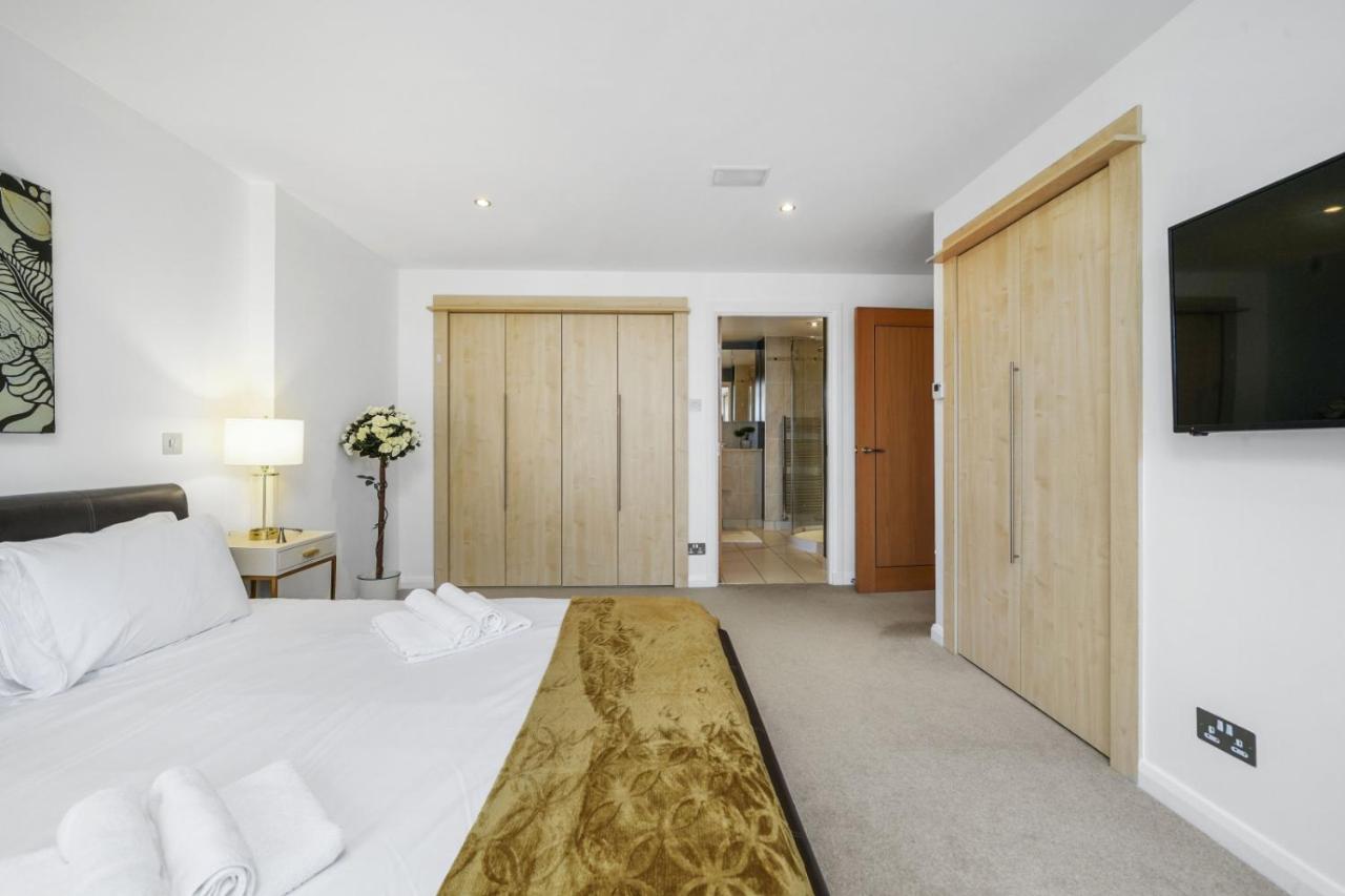 The Residences Penthouse Aberdeen