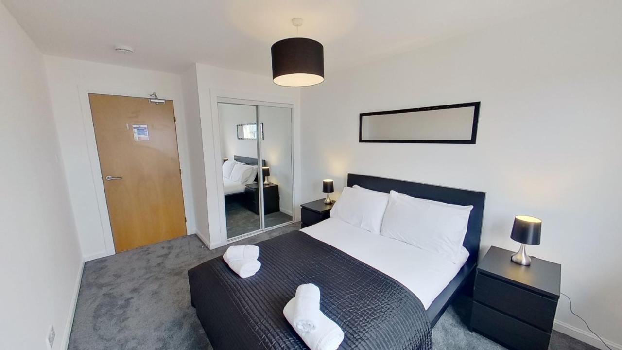 Apartment Orange Bothwell Road