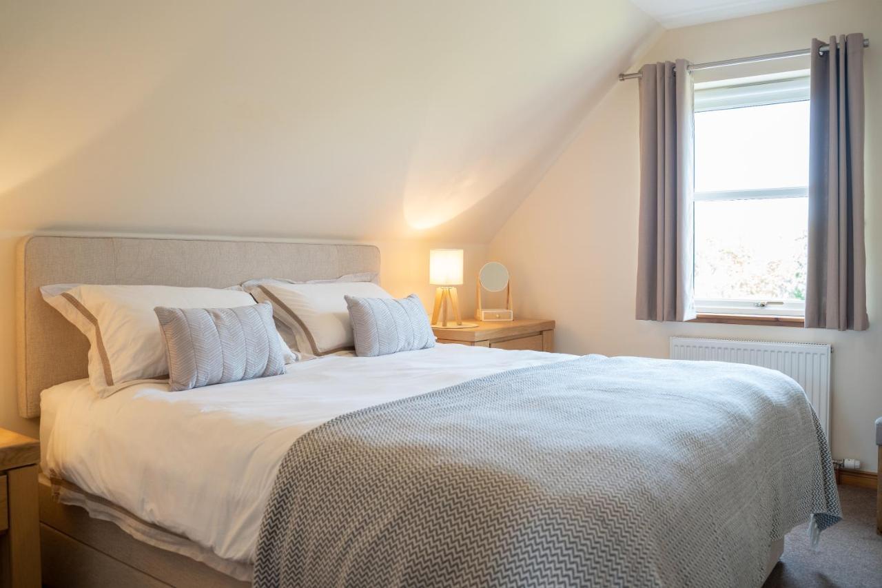 Dwellcome Home: Spacious Garden House With High-speed Wi-fi Aberdeen