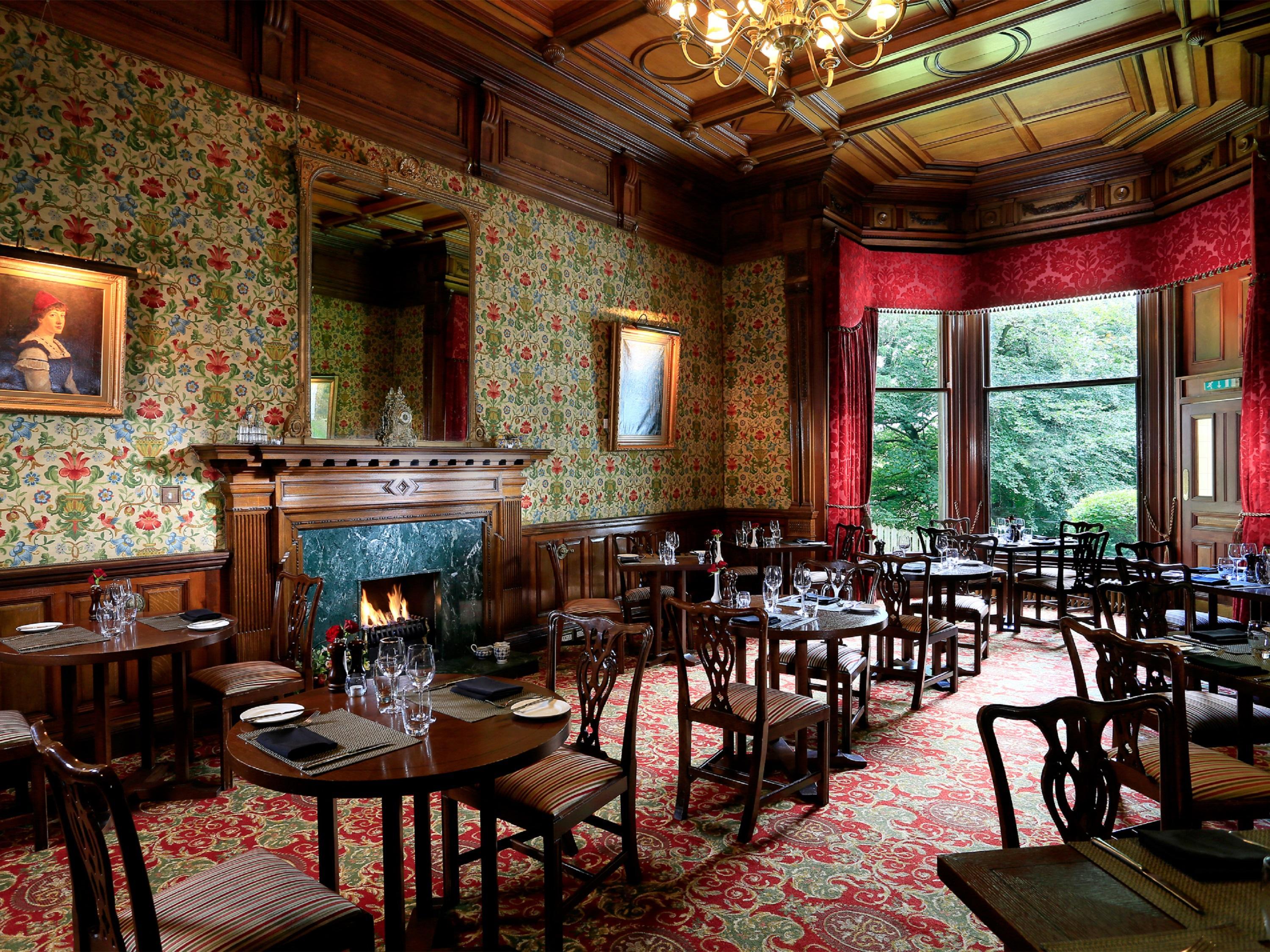 Macdonald Norwood Hall 4*