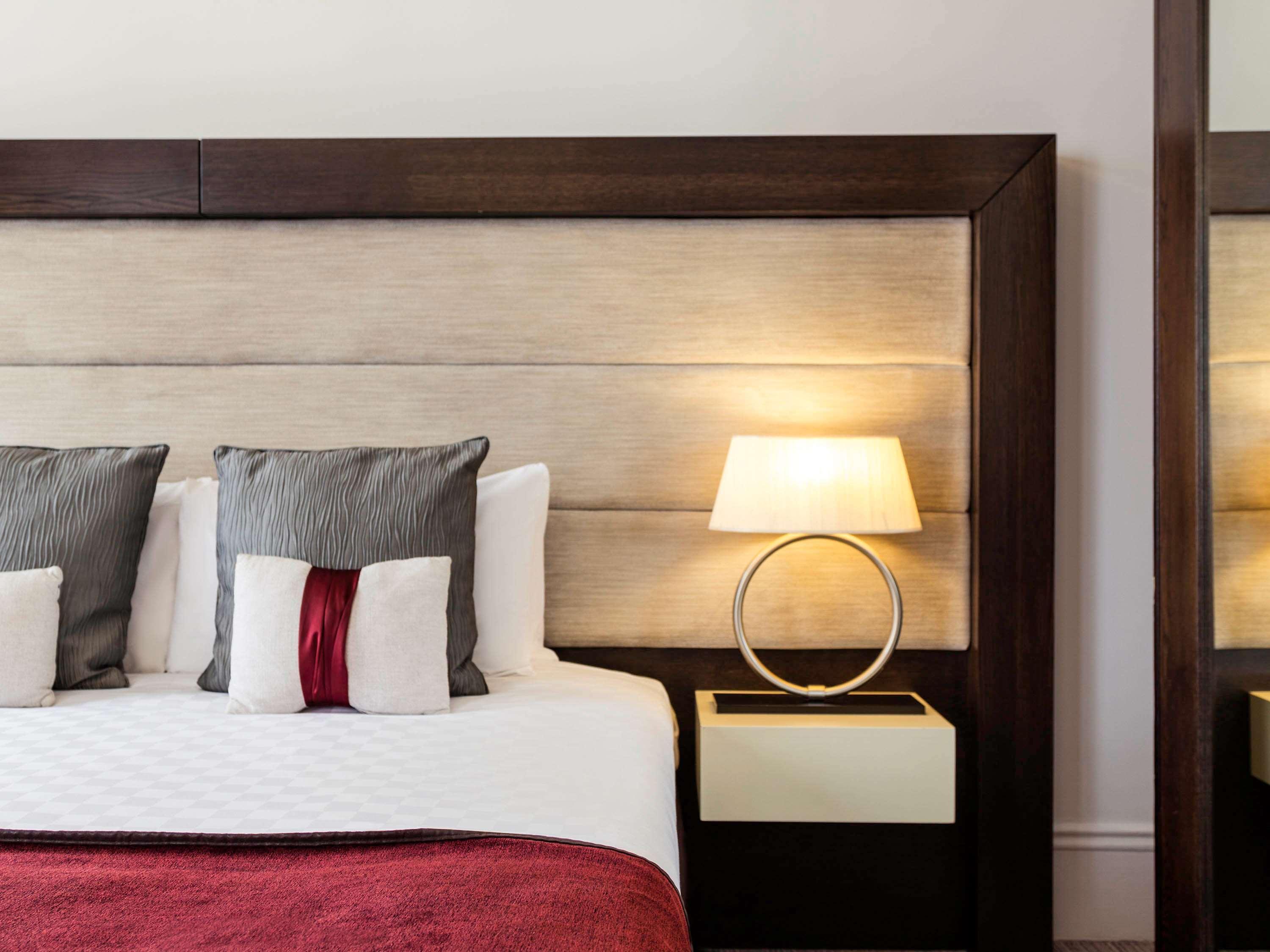 Mercure Caledonian Hotel