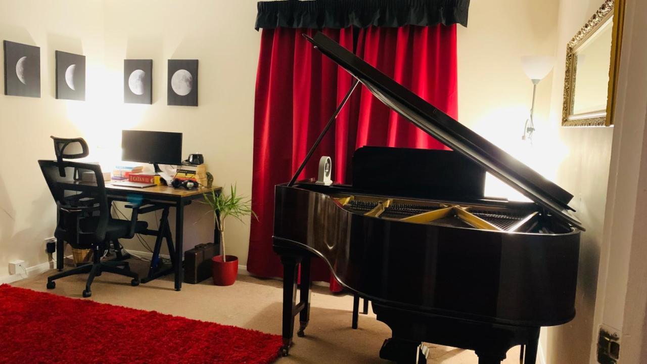 Rod's - Private Parking Homestay *