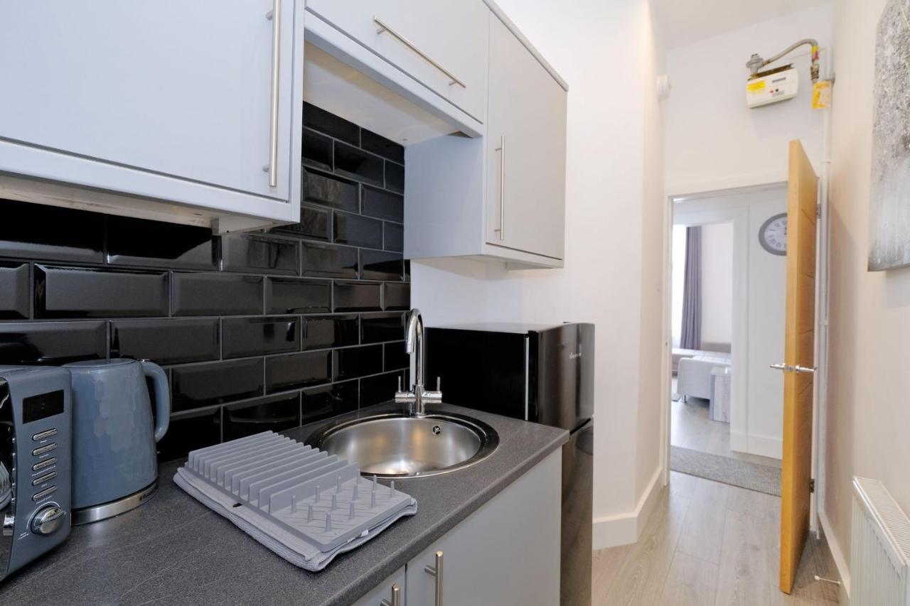 Orange Union Grove Apartment