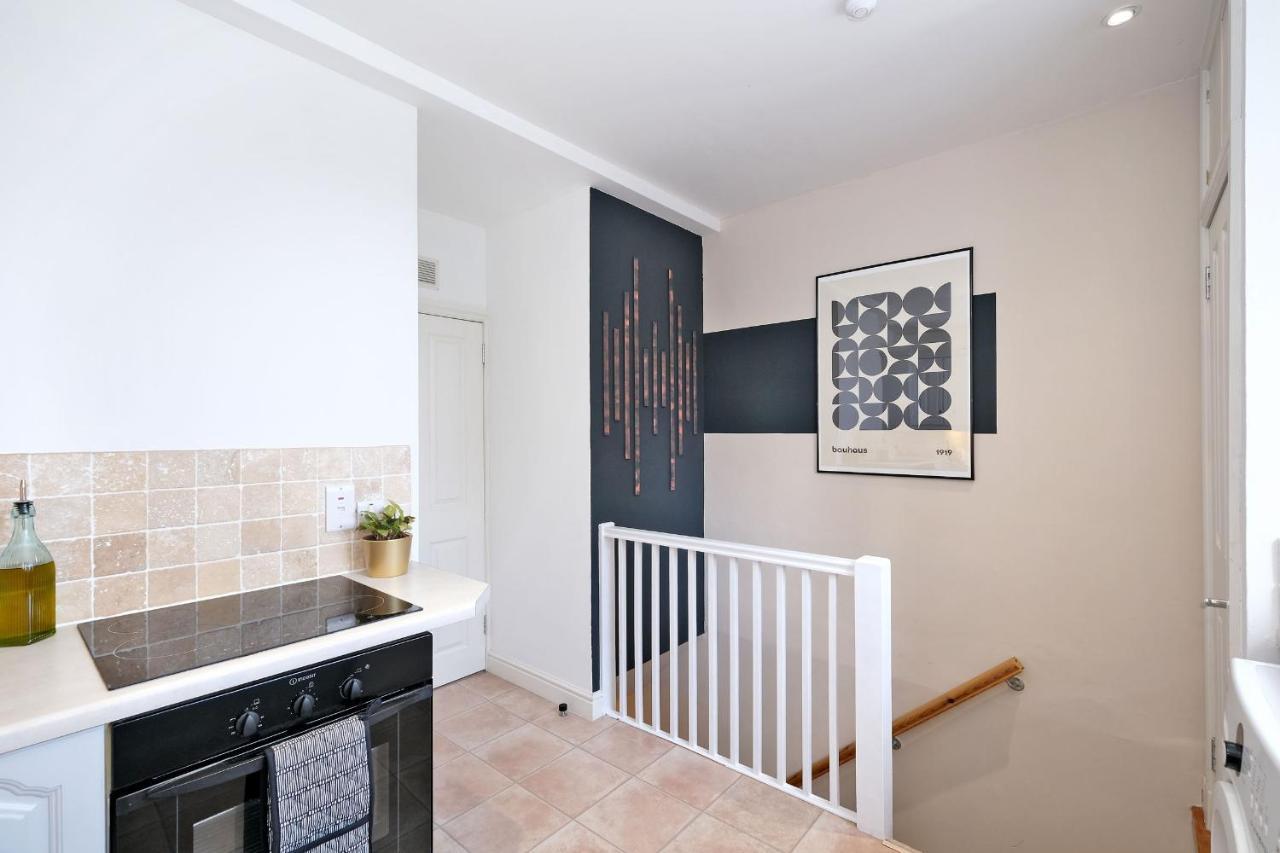 Sensational West End Living With Bicocca