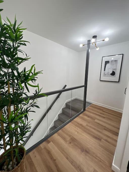 Stunning 2-bed In The Heart Of Aberdeen* Apartment *