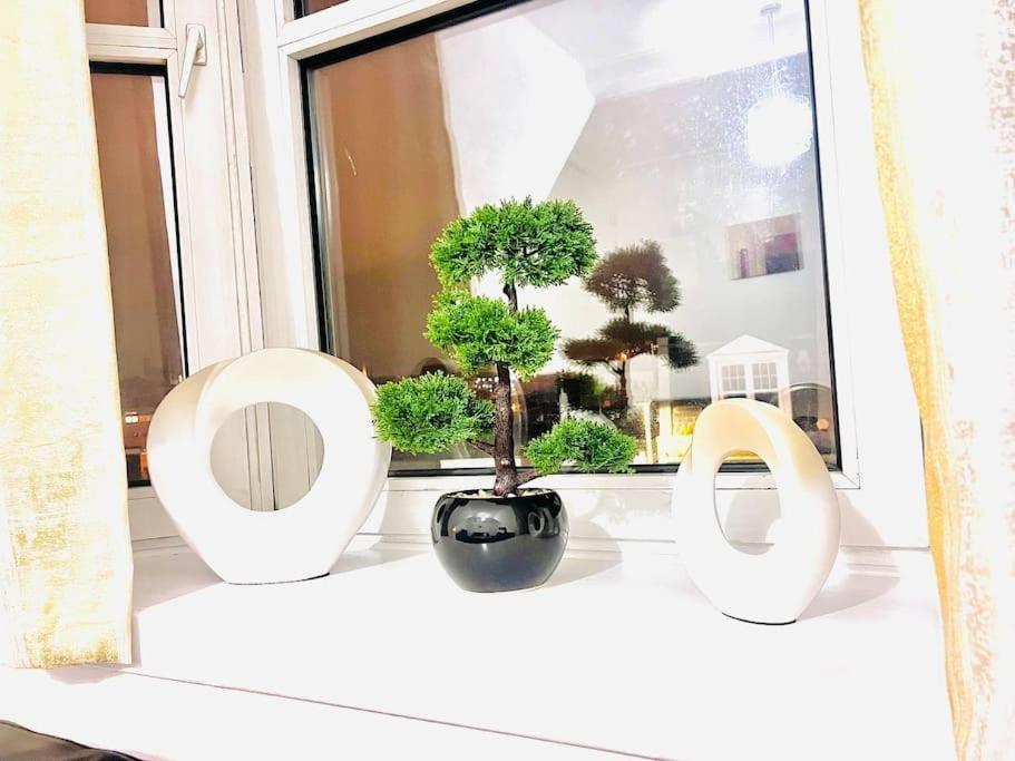 Apartment Crown House Two Bedroom *