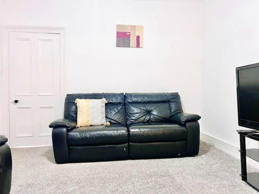 Apartment Crown House Two Bedroom Aberdeen