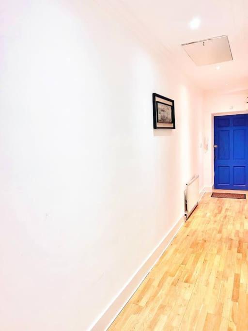 Apartment Crown House Two Bedroom *