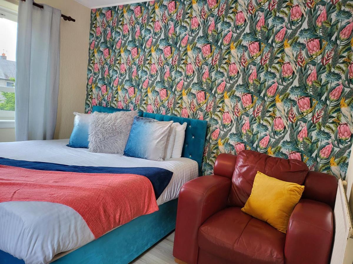 Apartment Sensational Stay: Family Business With Balcony Aberdeen