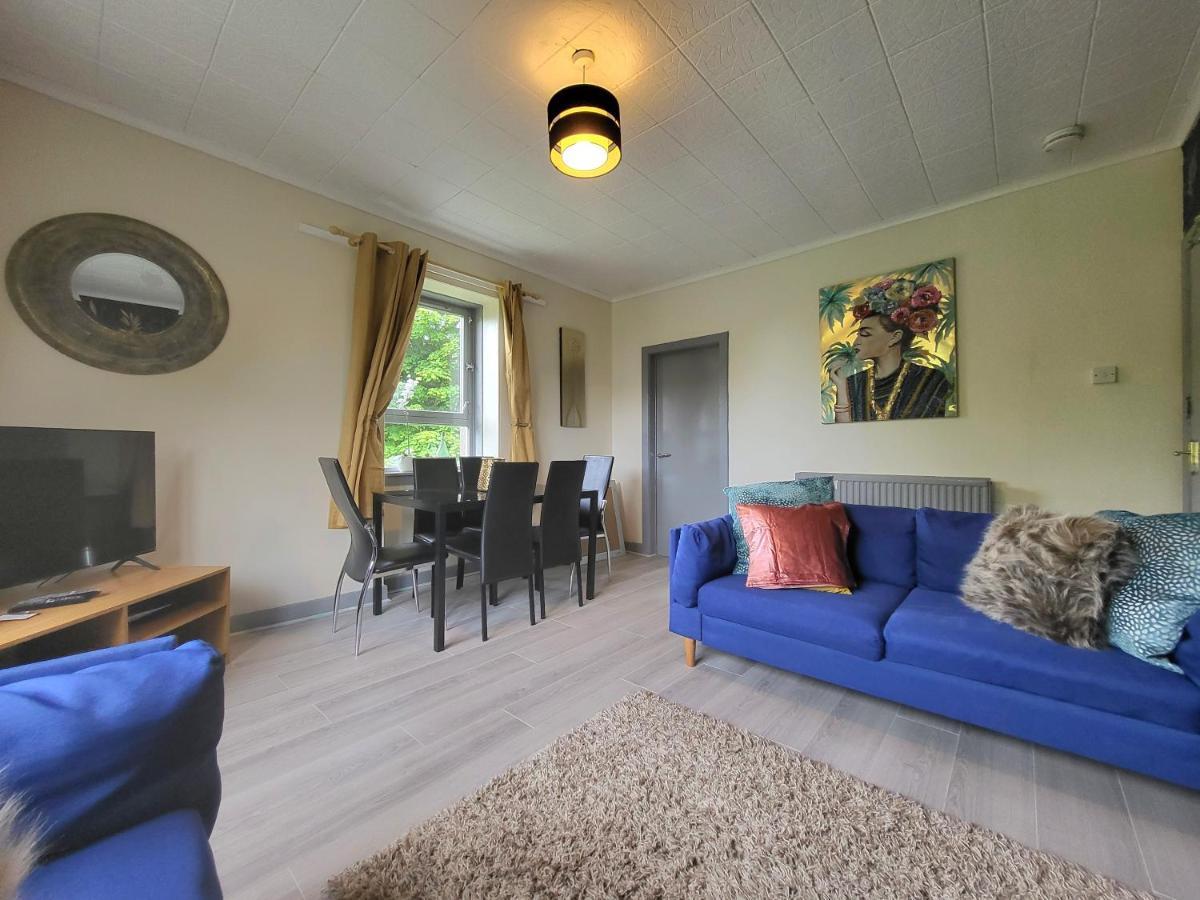Apartment Sensational Stay: Family Business With Balcony *