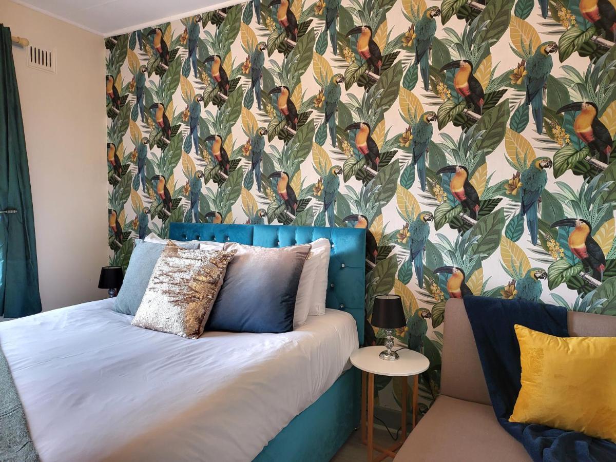 Sensational Stay: Family Business With Balcony * Aberdeen