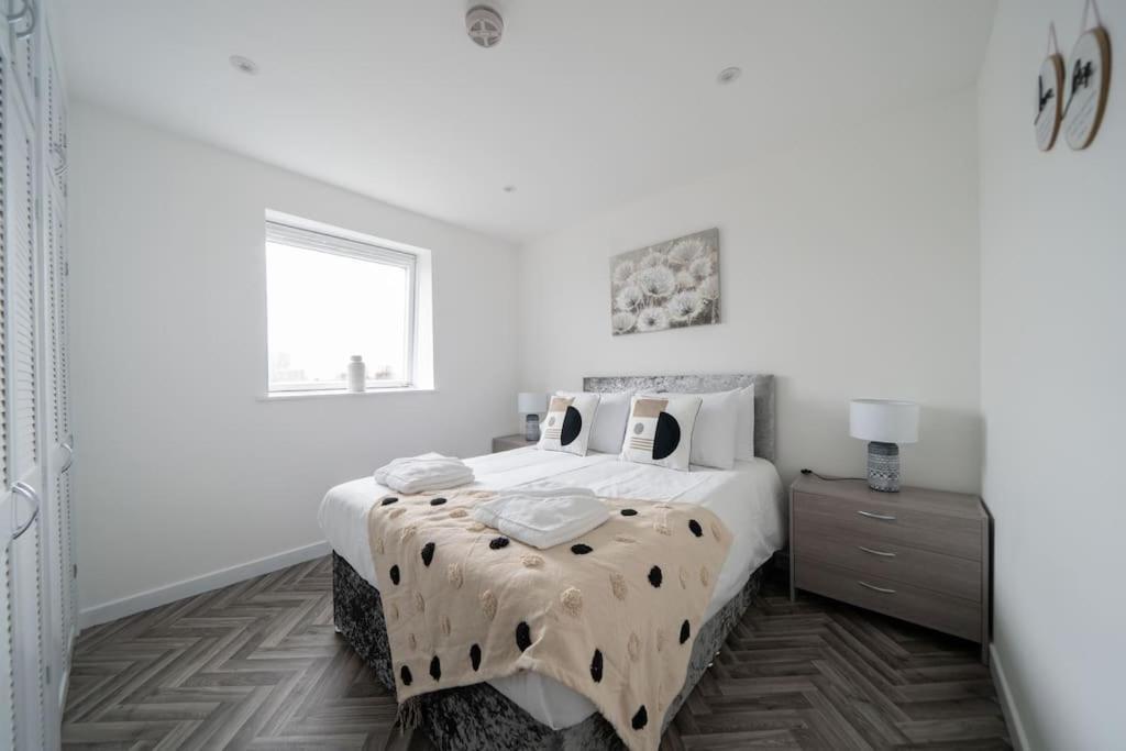 Apartment Links Loft -2 Bed Minutes From *